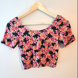 Beth Mota Crop Top